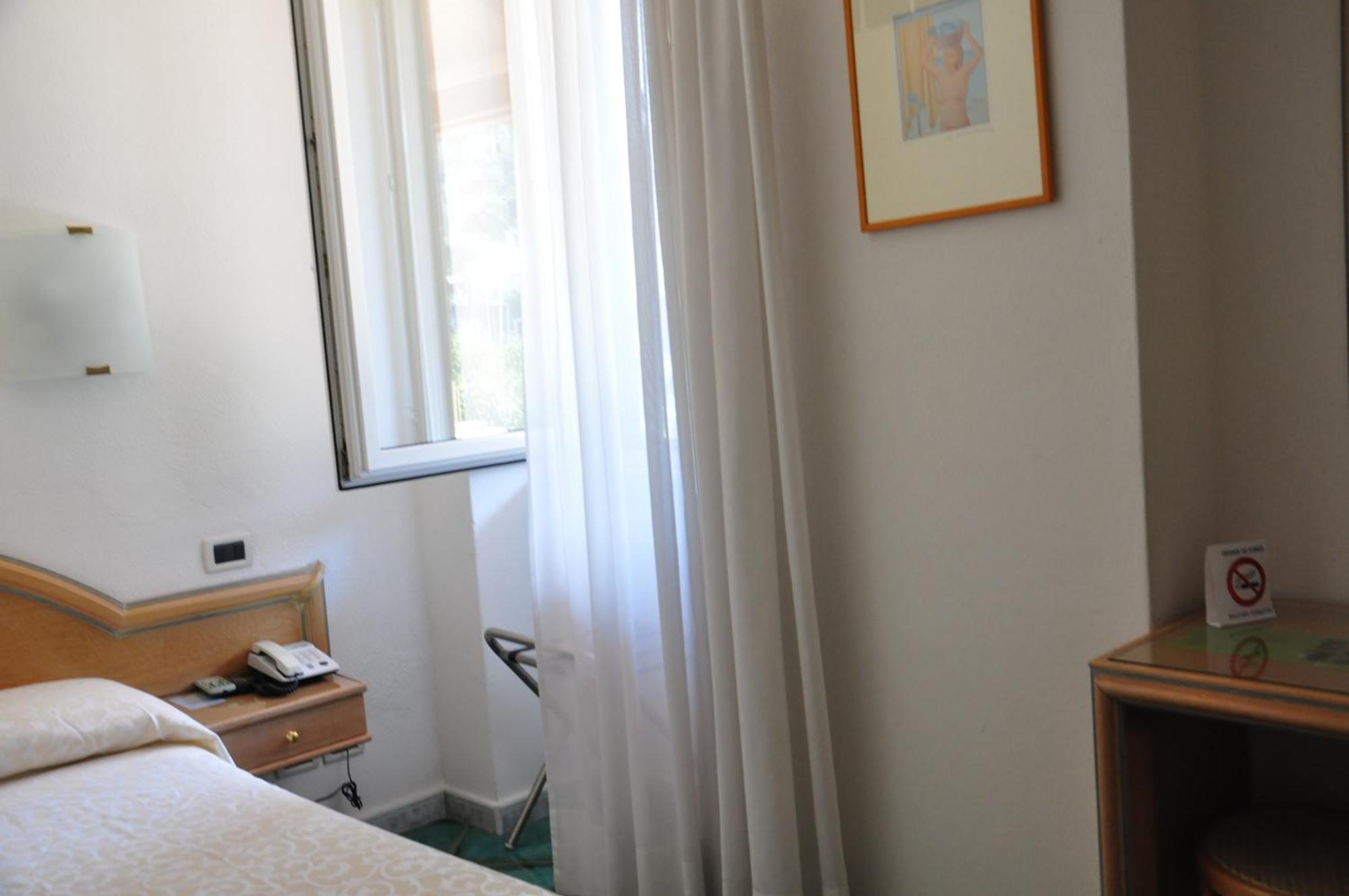 Hotel La Marticana Ischia Zimmer foto